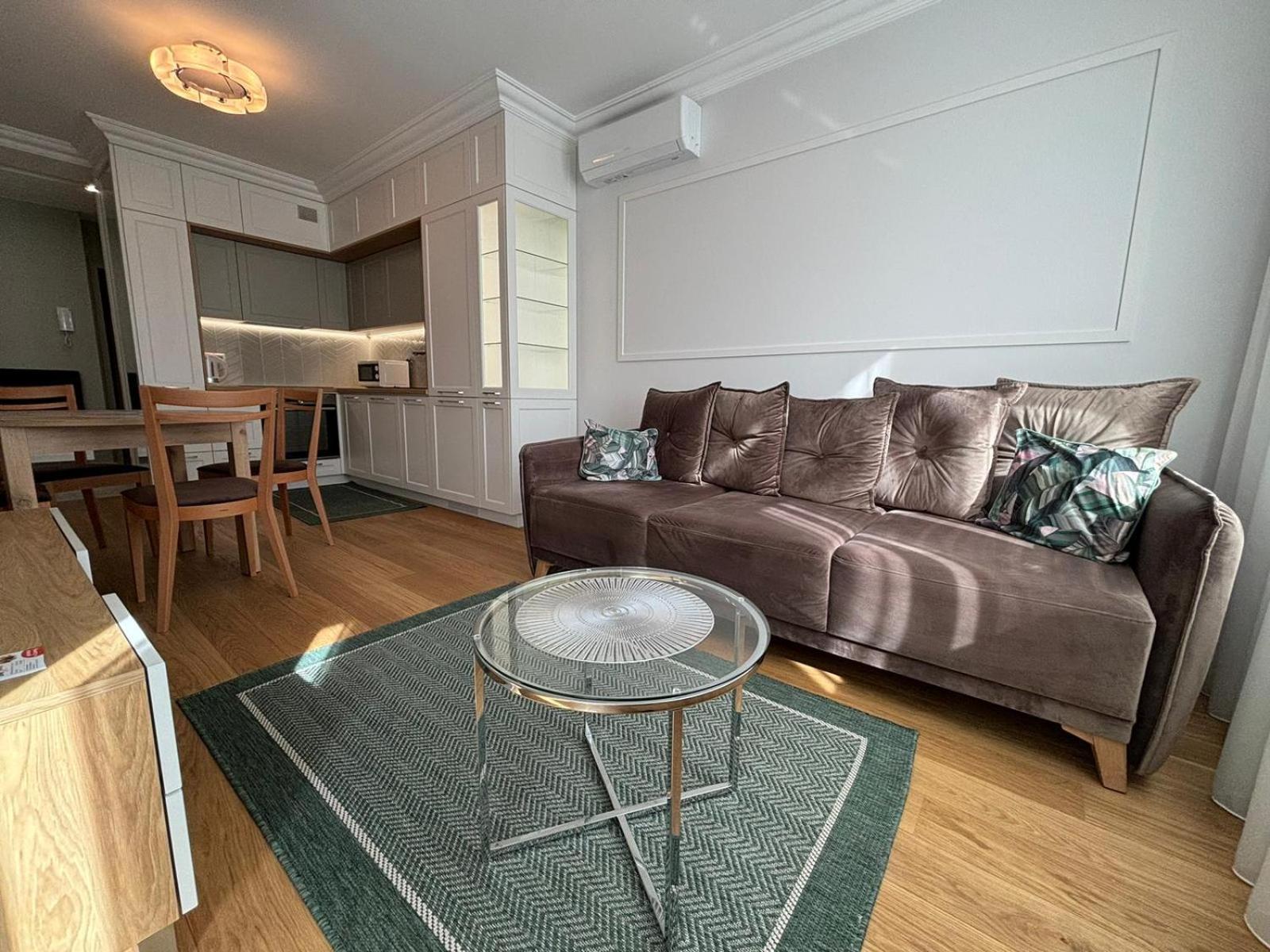 Apartamenty W Centrum Bialegostoku Z Parkingiem W Garazu Podziemnym Bialystok Luaran gambar