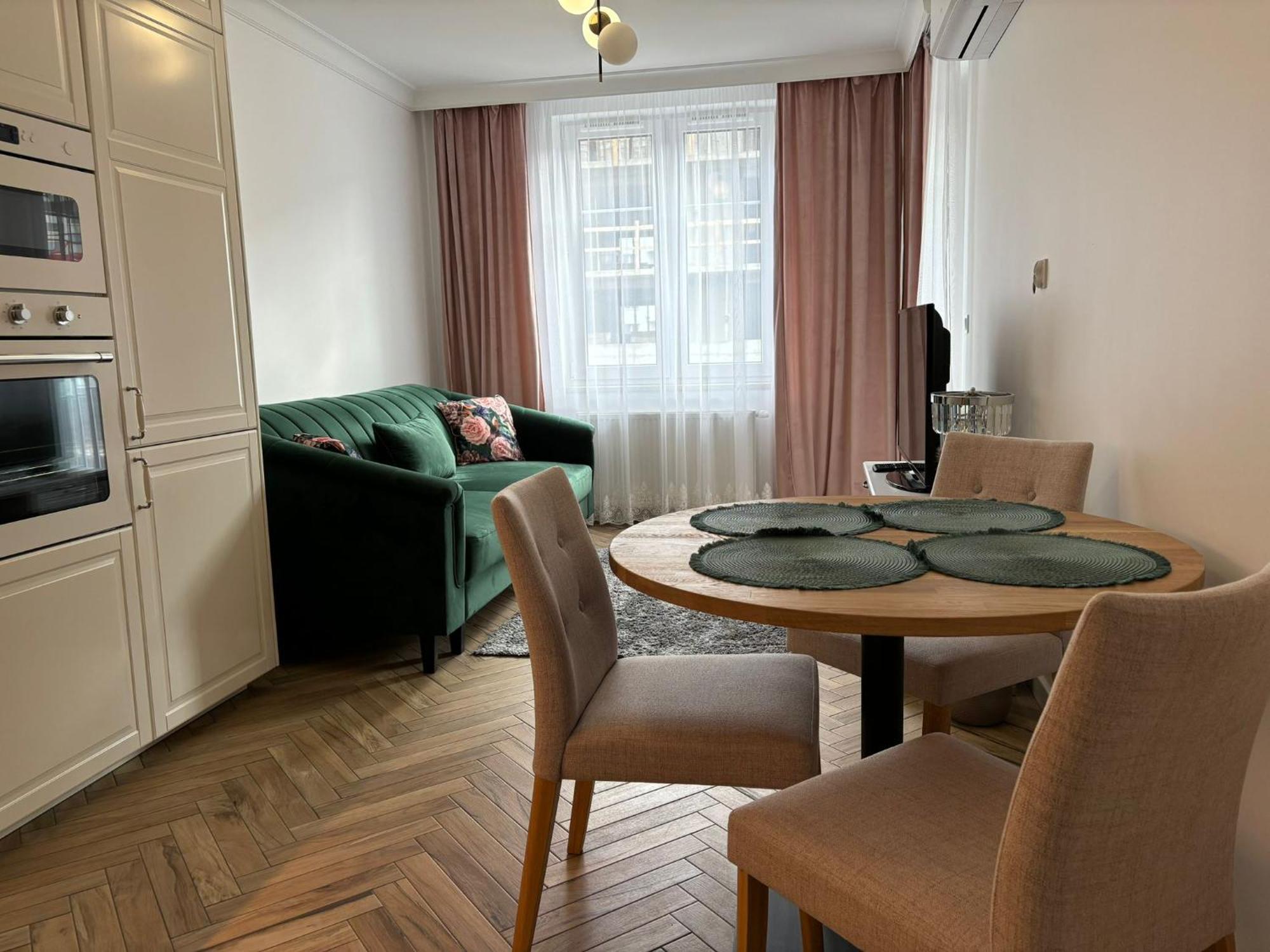 Apartamenty W Centrum Bialegostoku Z Parkingiem W Garazu Podziemnym Bialystok Luaran gambar